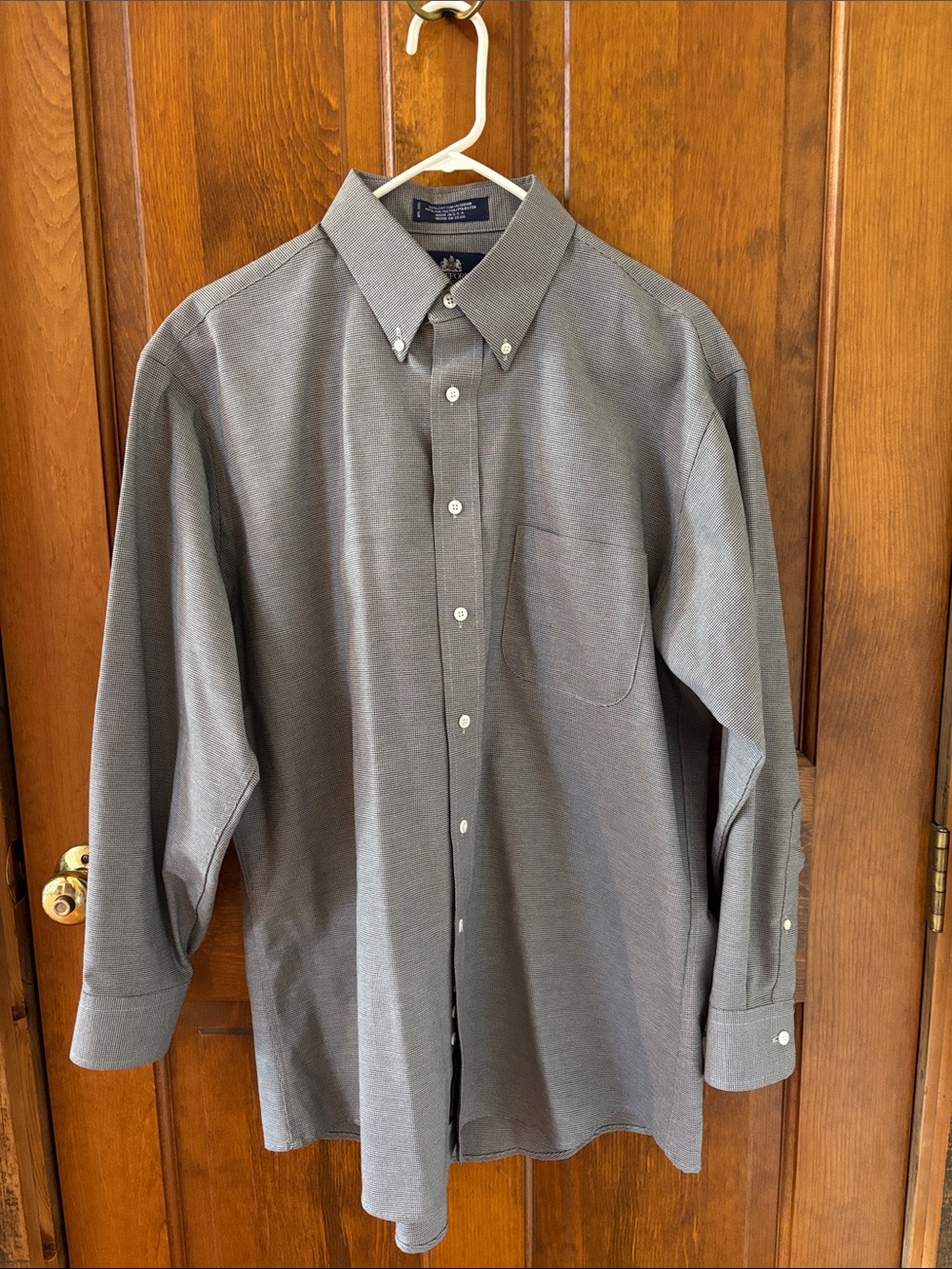 Stafford Men’s button down dress shirt, like new